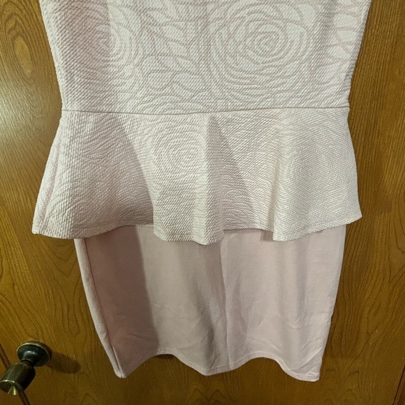 Blush Pink Body Central Sleeveless Dress with Peplum - Picture 5 of 6